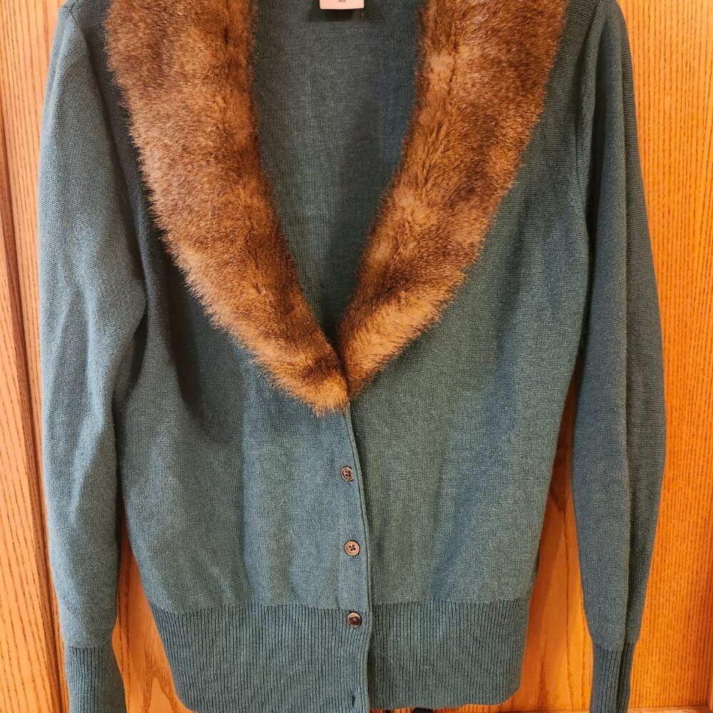 CABI-Teal button-up sweater with removable faux fur collar